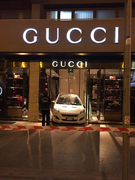 gucci palermo negozi|negozio gucci.